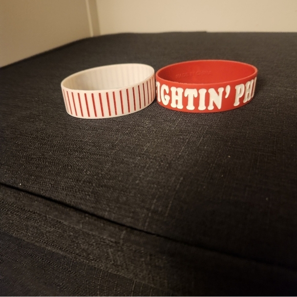 Philadelphia Phillies Red and White Wristbands - Picture 2 of 4
